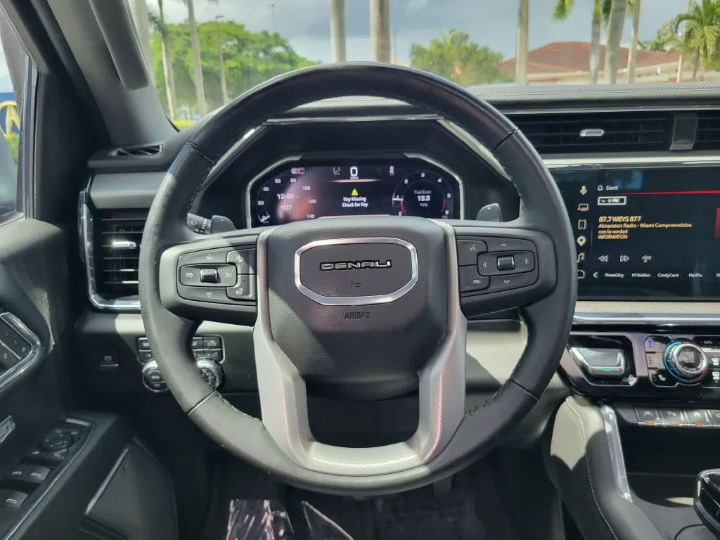 2025 GMC Sierra Denali 4WD Crew Cab Short Box - Photo 23