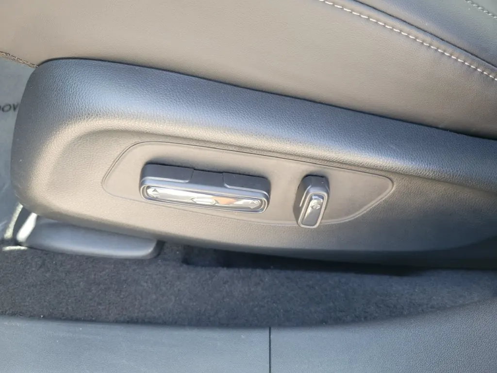2026 Acura ADX Base - Photo 18