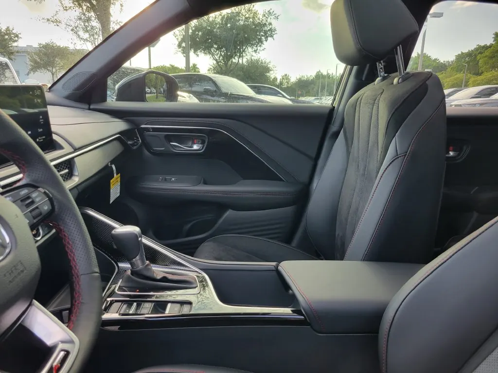 2026 Acura ADX A-Spec - Photo 9