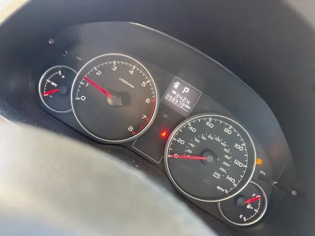 2013 Subaru Legacy 2.5i CVT - Photo 2