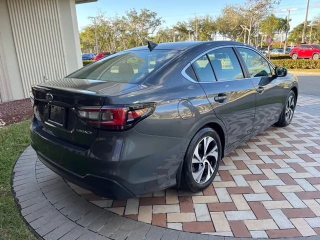 2020 Subaru Legacy Premium - Photo 4