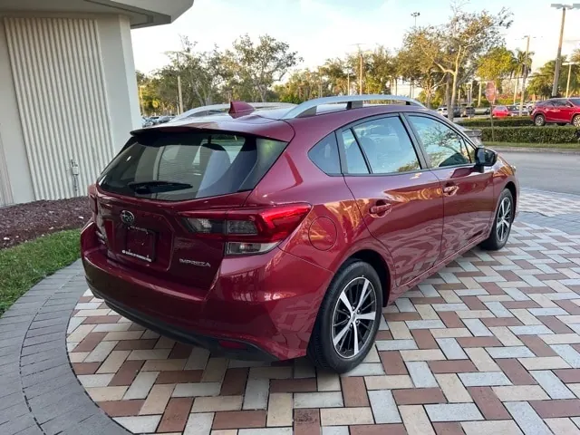 2021 Subaru Impreza 2.0i Premium CVT PZEV - Photo 4