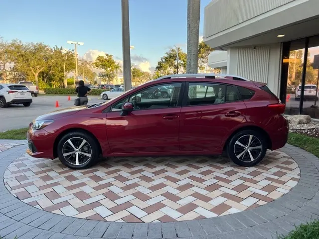 2021 Subaru Impreza 2.0i Premium CVT PZEV - Photo 7