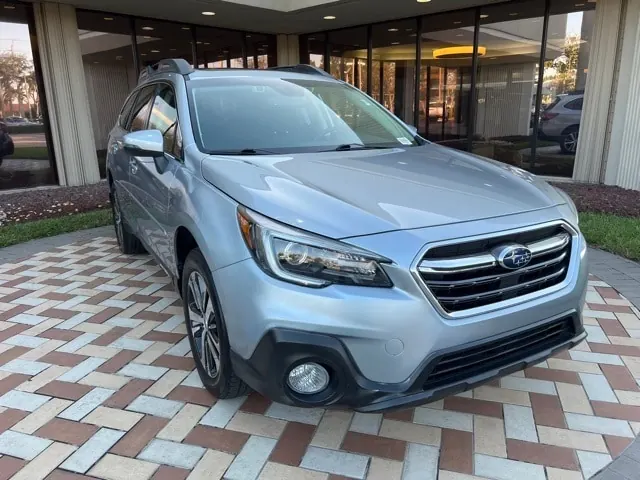 2019 Subaru Outback 2.5i Limited - Photo 2