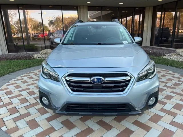 2019 Subaru Outback 2.5i Limited - Photo 9
