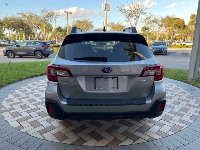 2019 Subaru Outback 2.5i Limited - Photo 5