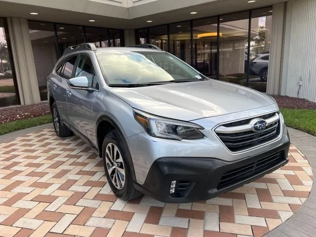 2022 Subaru Outback Premium - Photo 2