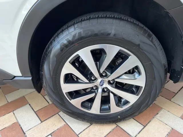 2020 Subaru Outback Premium - Photo 28