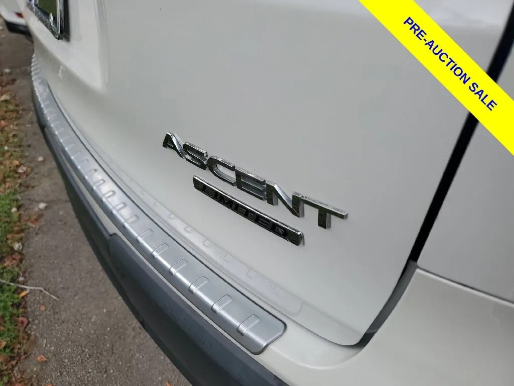 2019 Subaru Ascent Limited 8 Passenger - Photo 8