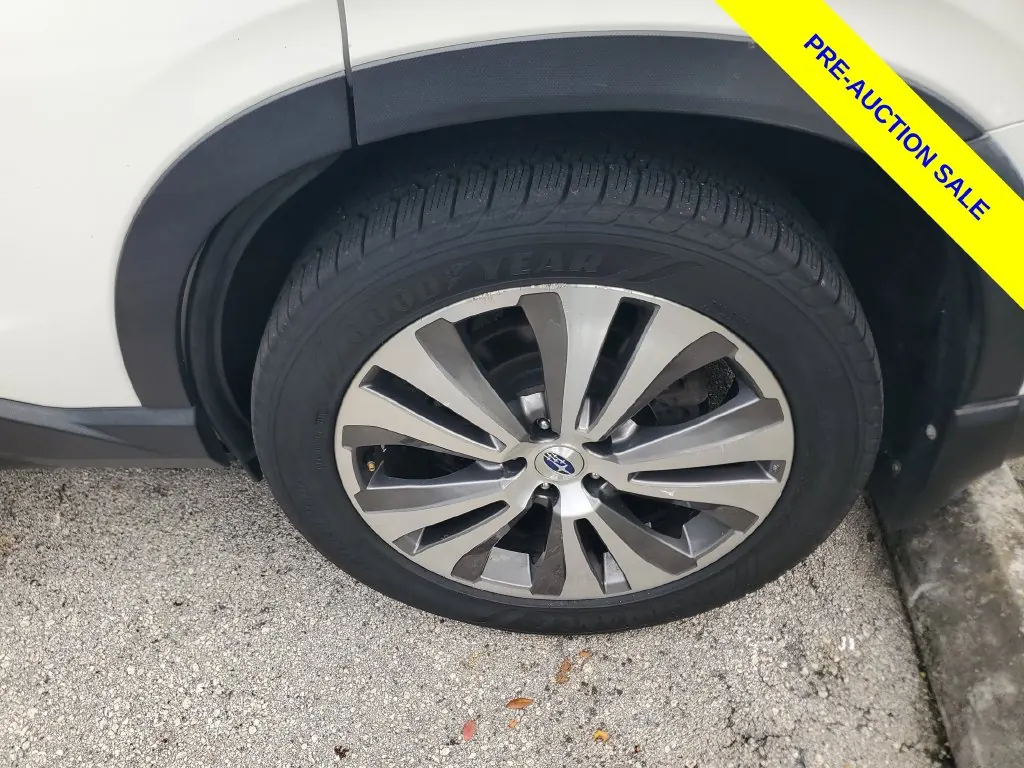2019 Subaru Ascent Limited 8 Passenger - Photo 5