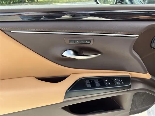 2020 Lexus ES 300h 300h - Photo 13