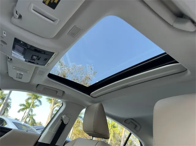 2021 Lexus ES 300h 300h - Photo 21