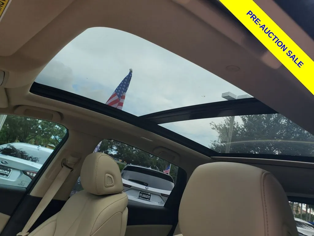 2024 Acura RDX SH-AWD - Photo 18