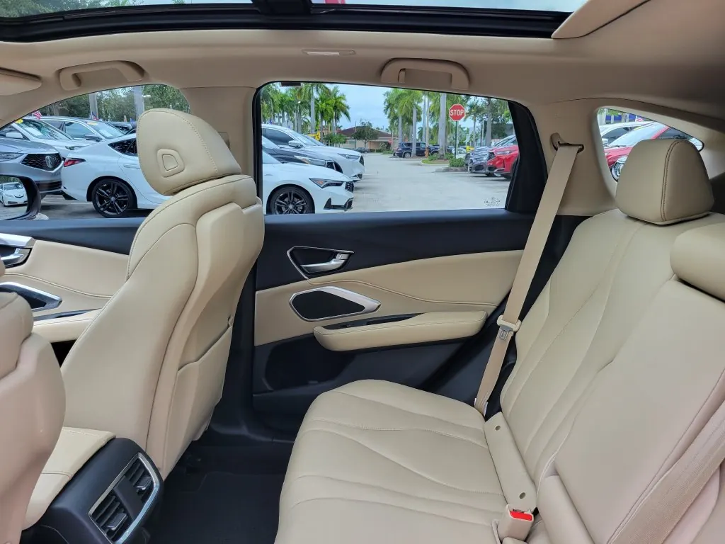 2024 Acura RDX SH-AWD - Photo 12