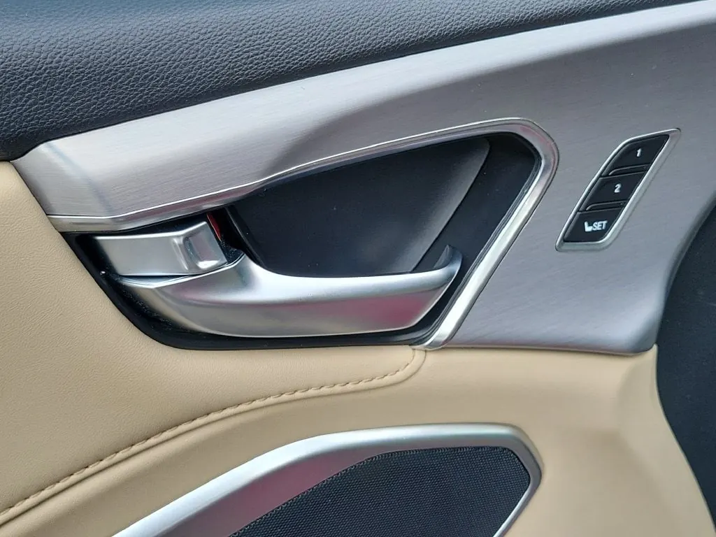 2024 Acura RDX SH-AWD - Photo 19