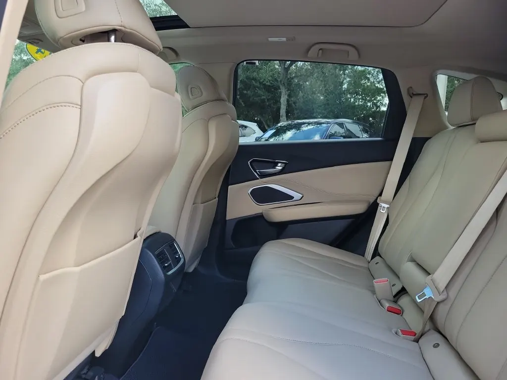 2024 Acura RDX SH-AWD - Photo 13