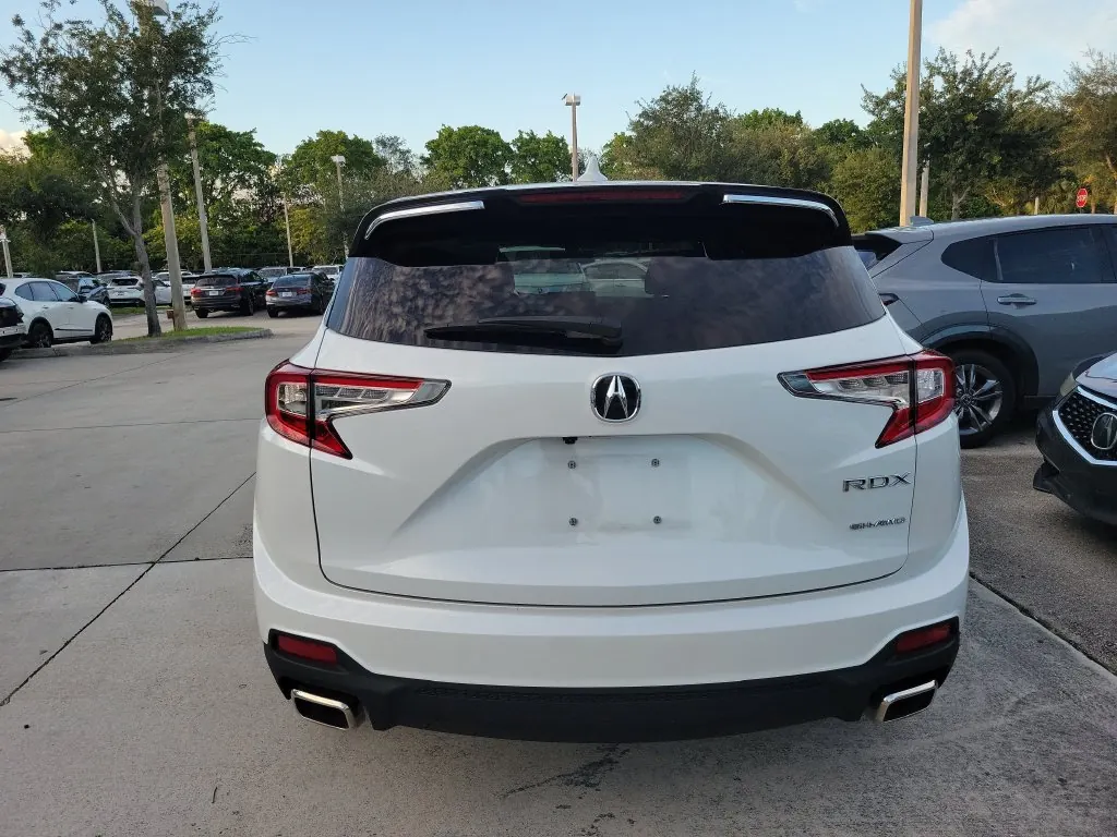 2025 Acura RDX SH-AWD - Photo 7