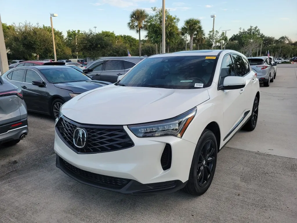 2025 Acura RDX SH-AWD - Photo 3