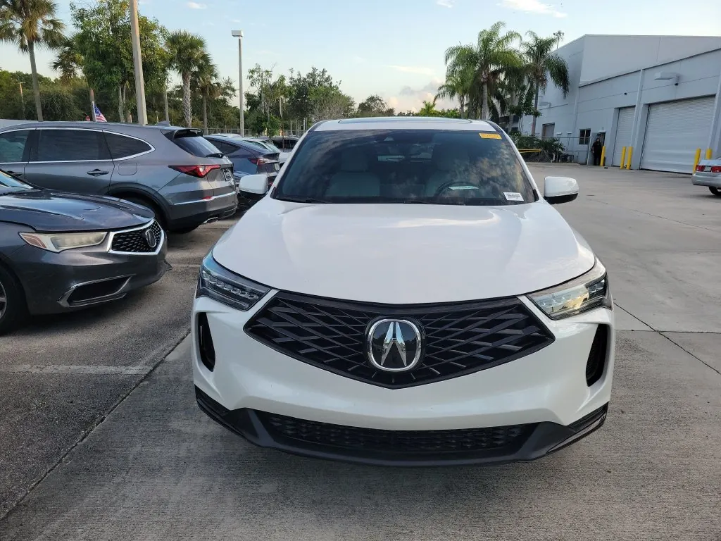 2025 Acura RDX SH-AWD - Photo 2