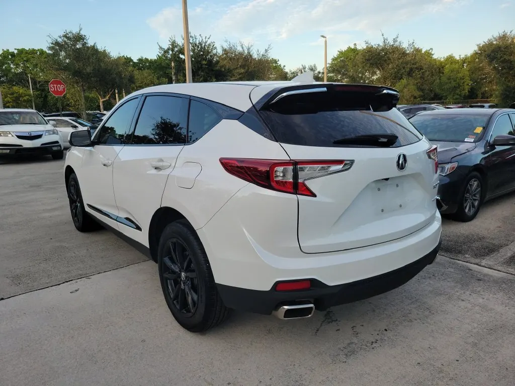 2025 Acura RDX SH-AWD - Photo 6