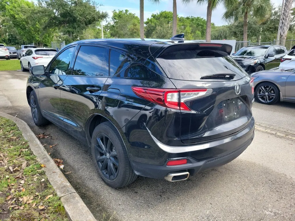 2025 Acura RDX SH-AWD - Photo 7