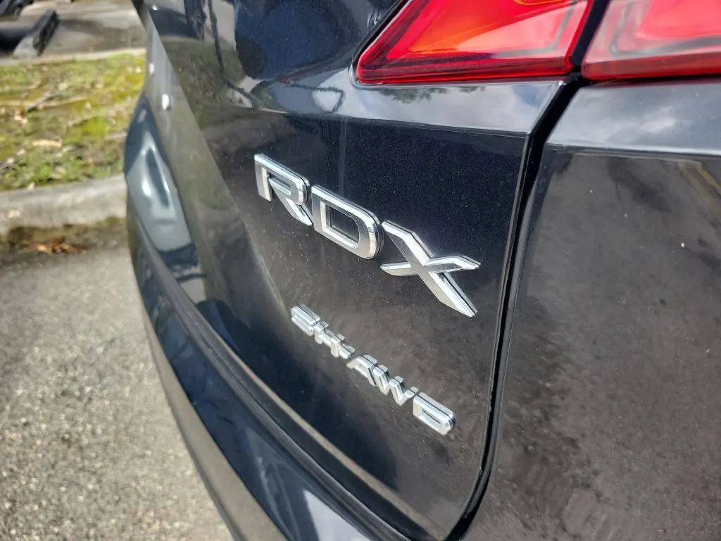 2025 Acura RDX SH-AWD - Photo 9