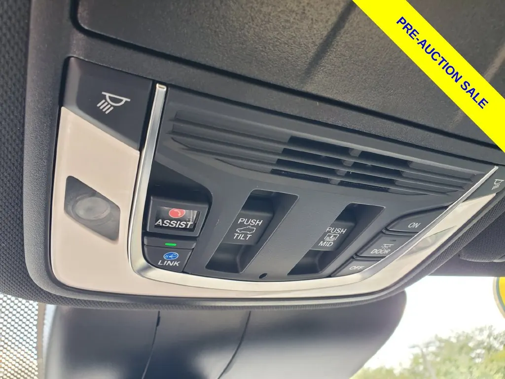 2025 Acura RDX SH-AWD - Photo 33