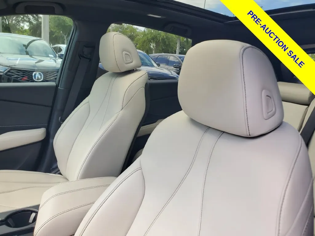 2025 Acura RDX SH-AWD - Photo 17