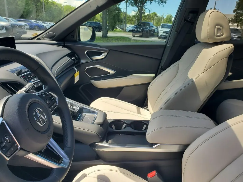 2026 Acura RDX SH-AWD - Photo 9