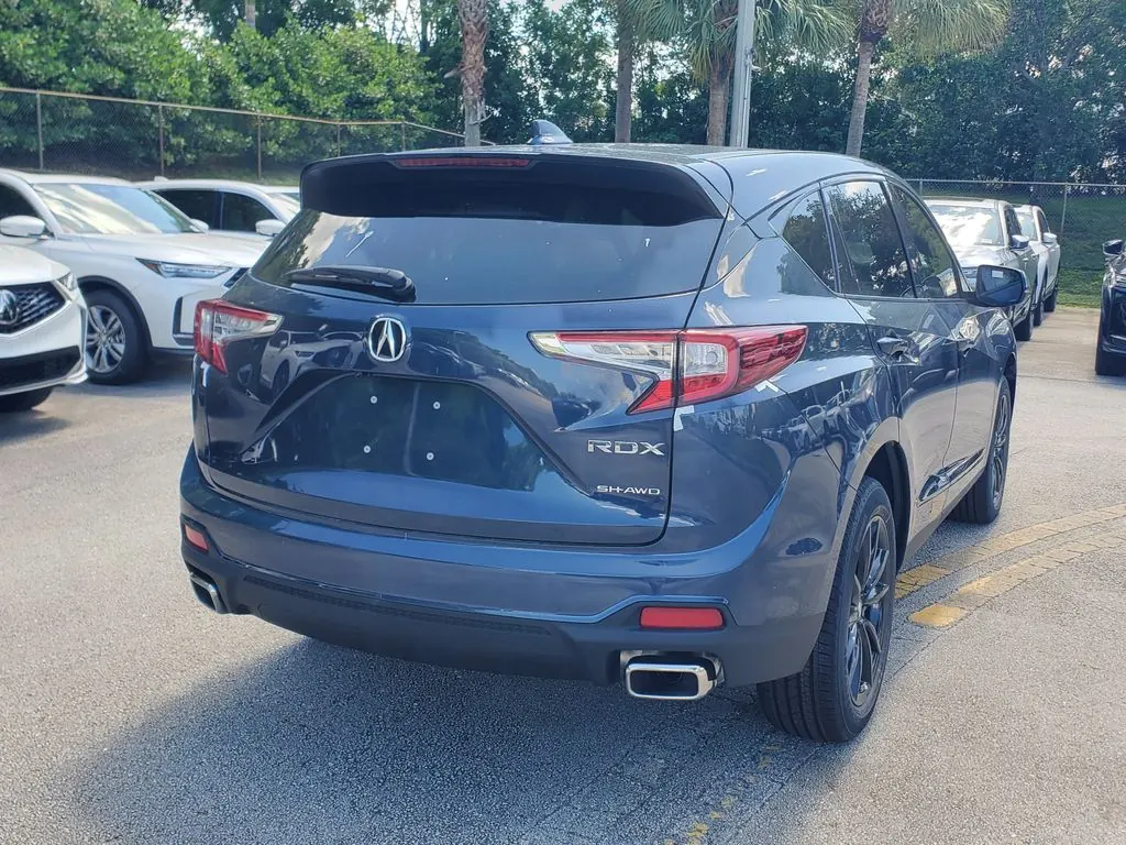 2026 Acura RDX SH-AWD - Photo 5
