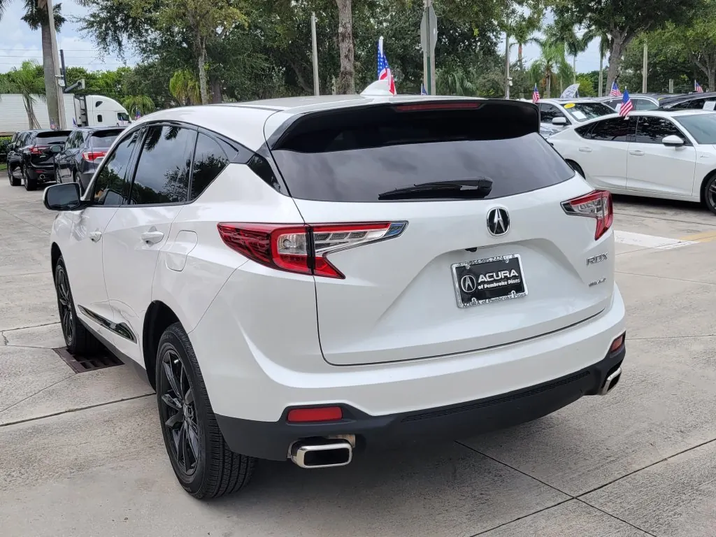 2025 Acura RDX SH-AWD - Photo 5