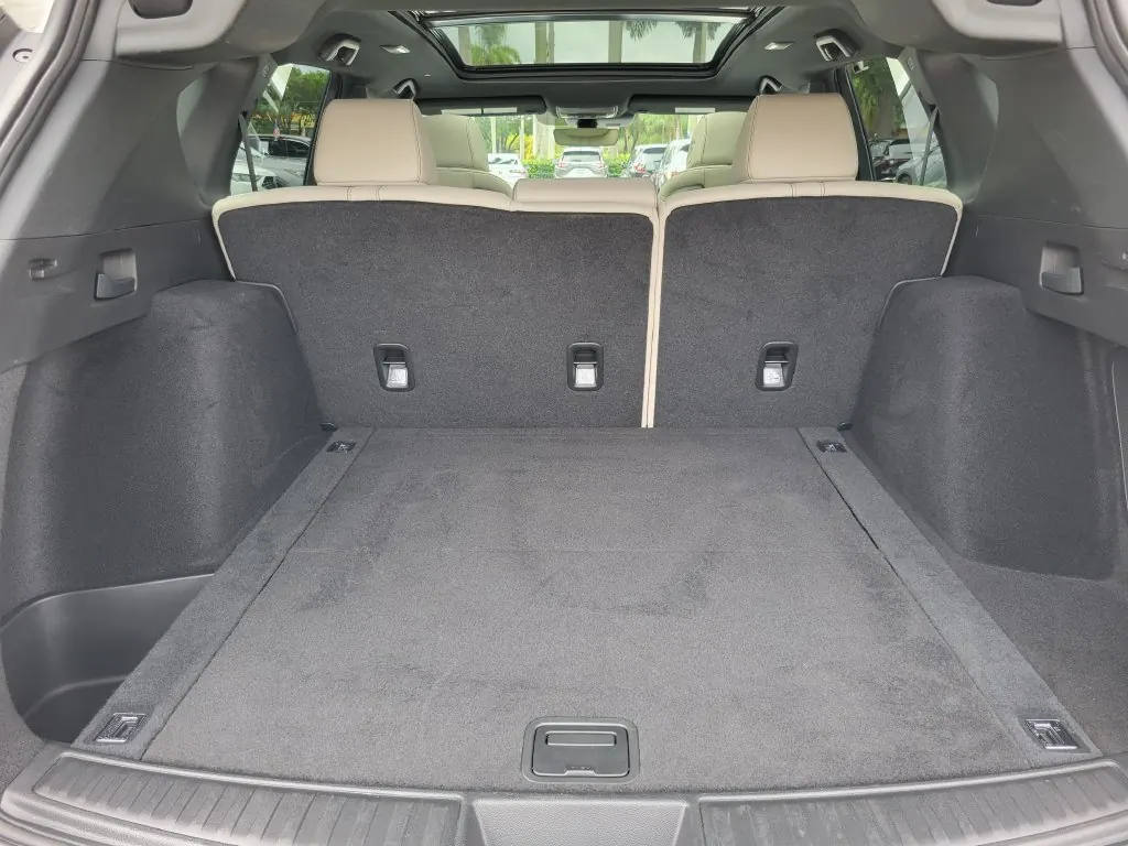2025 Acura RDX SH-AWD - Photo 8