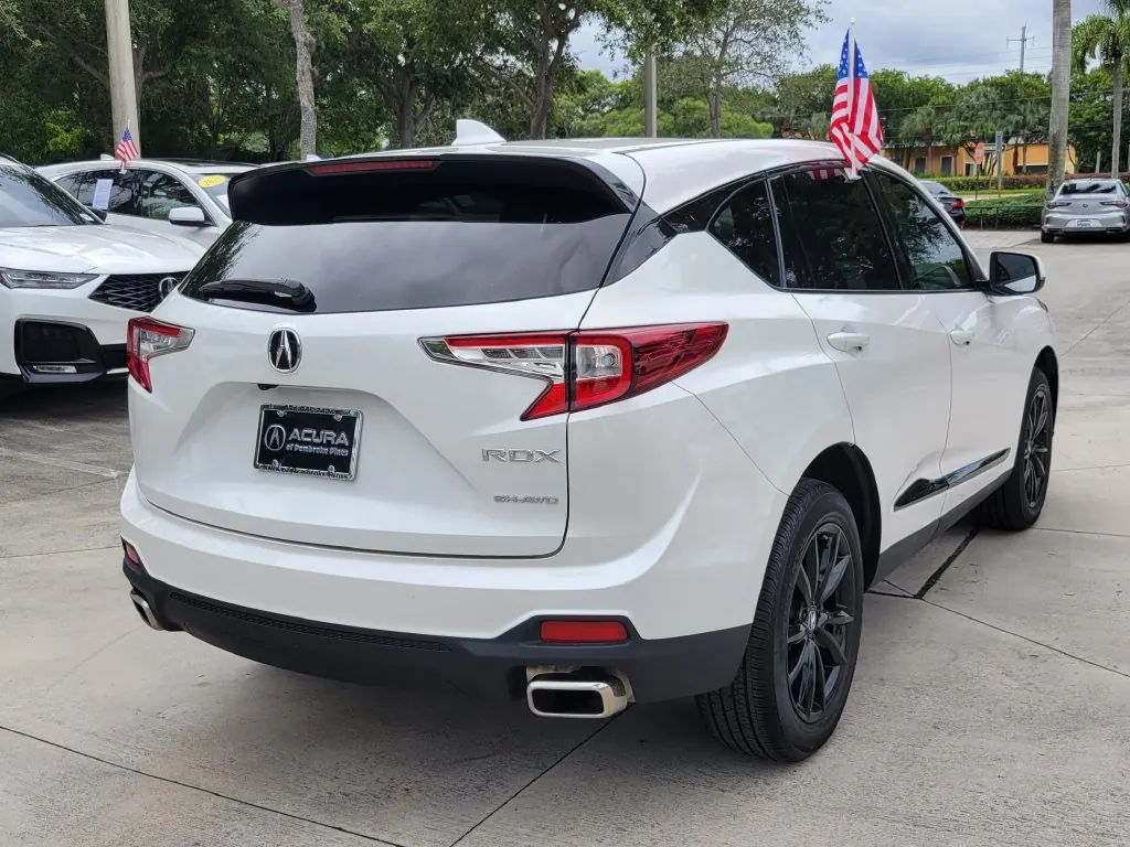 2025 Acura RDX SH-AWD - Photo 7