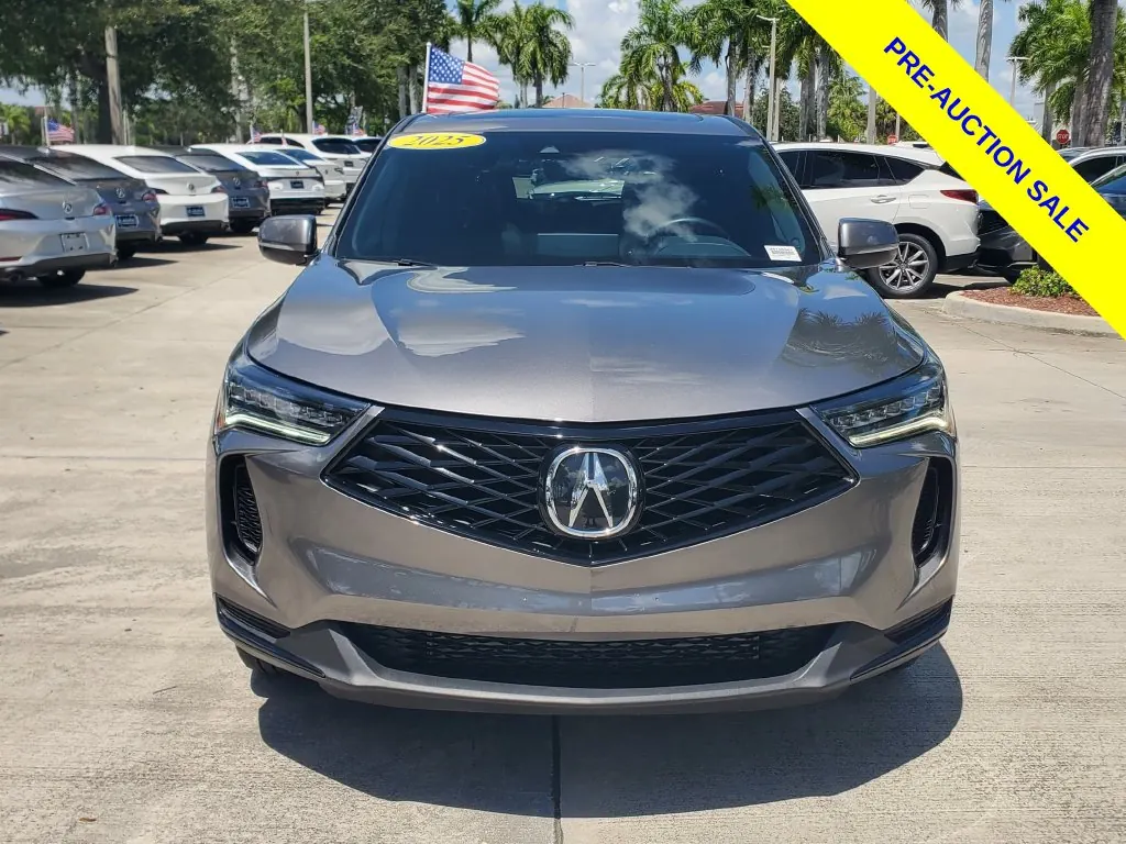 2025 Acura RDX SH-AWD - Photo 2