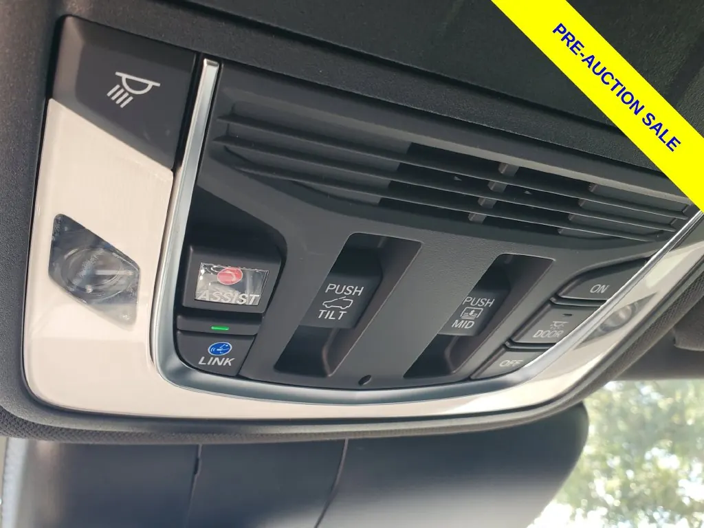 2025 Acura RDX SH-AWD - Photo 32
