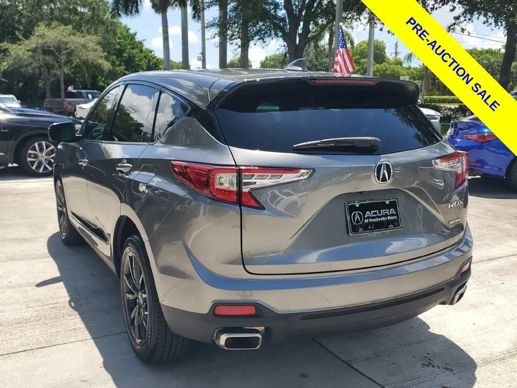 2025 Acura RDX SH-AWD - Photo 5
