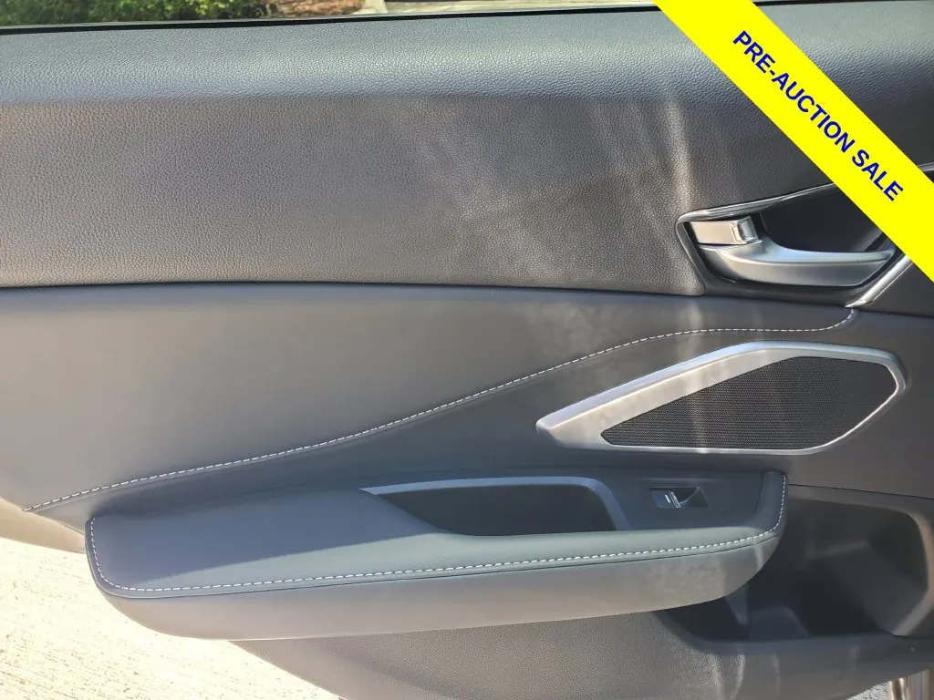 2025 Acura RDX SH-AWD - Photo 14