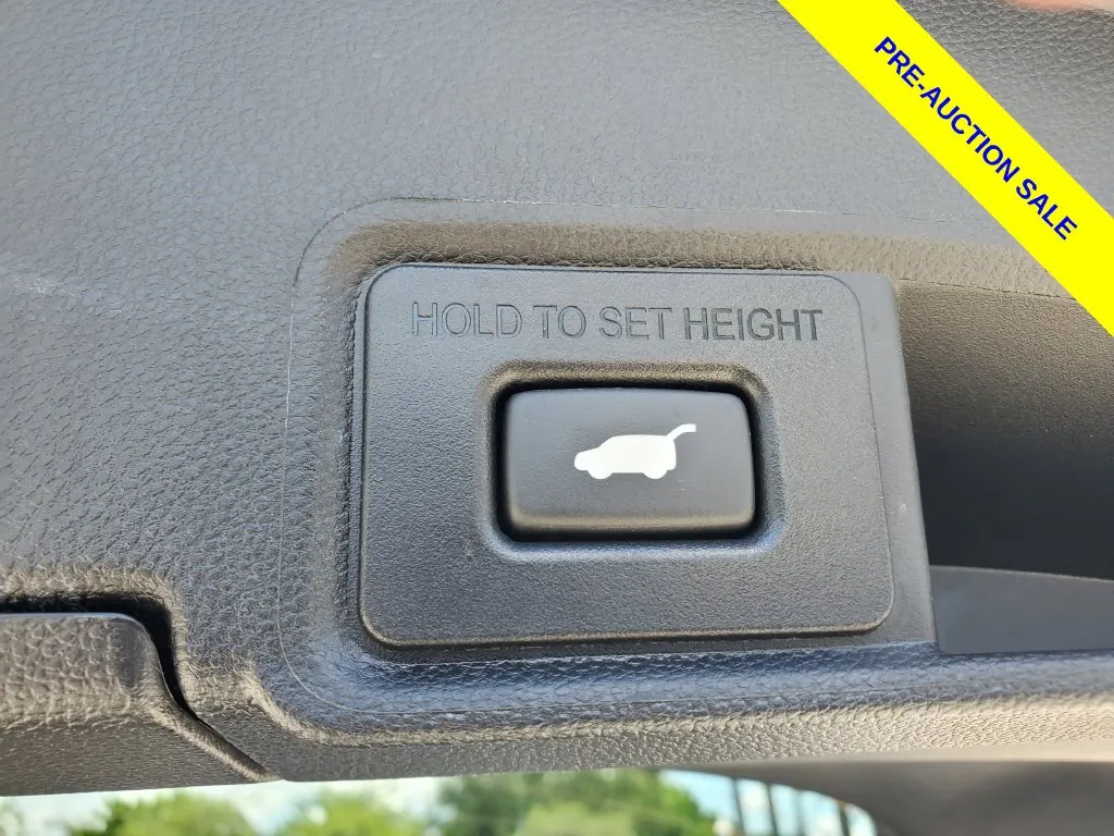 2025 Acura RDX SH-AWD - Photo 9
