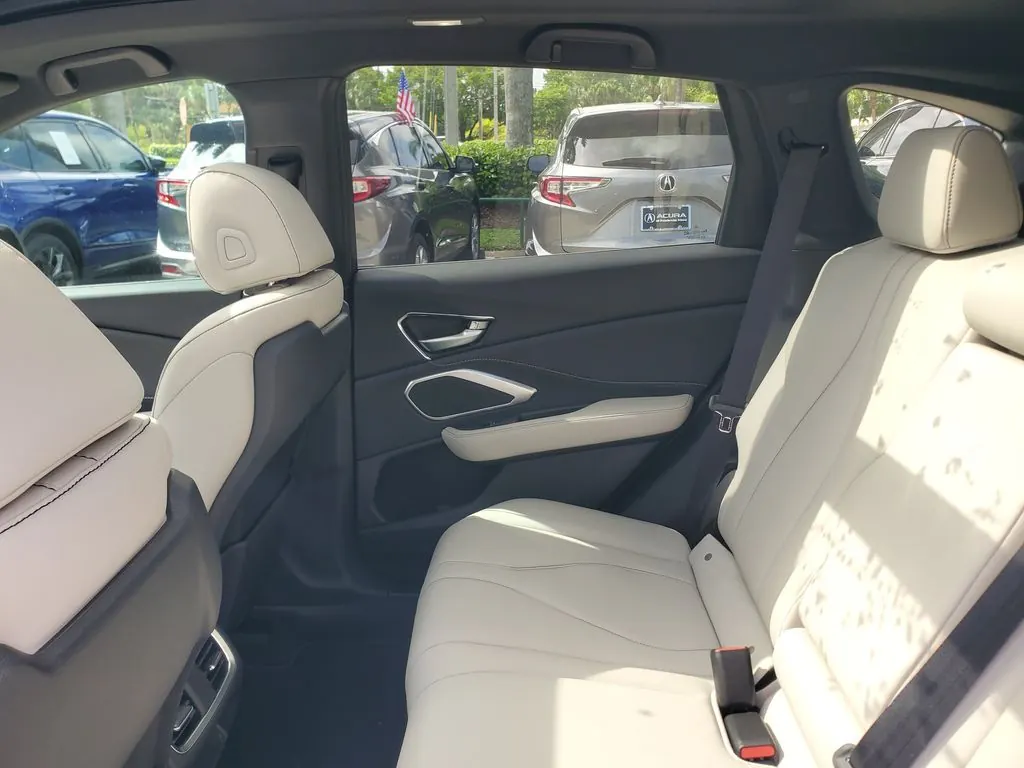 2026 Acura RDX SH-AWD - Photo 7