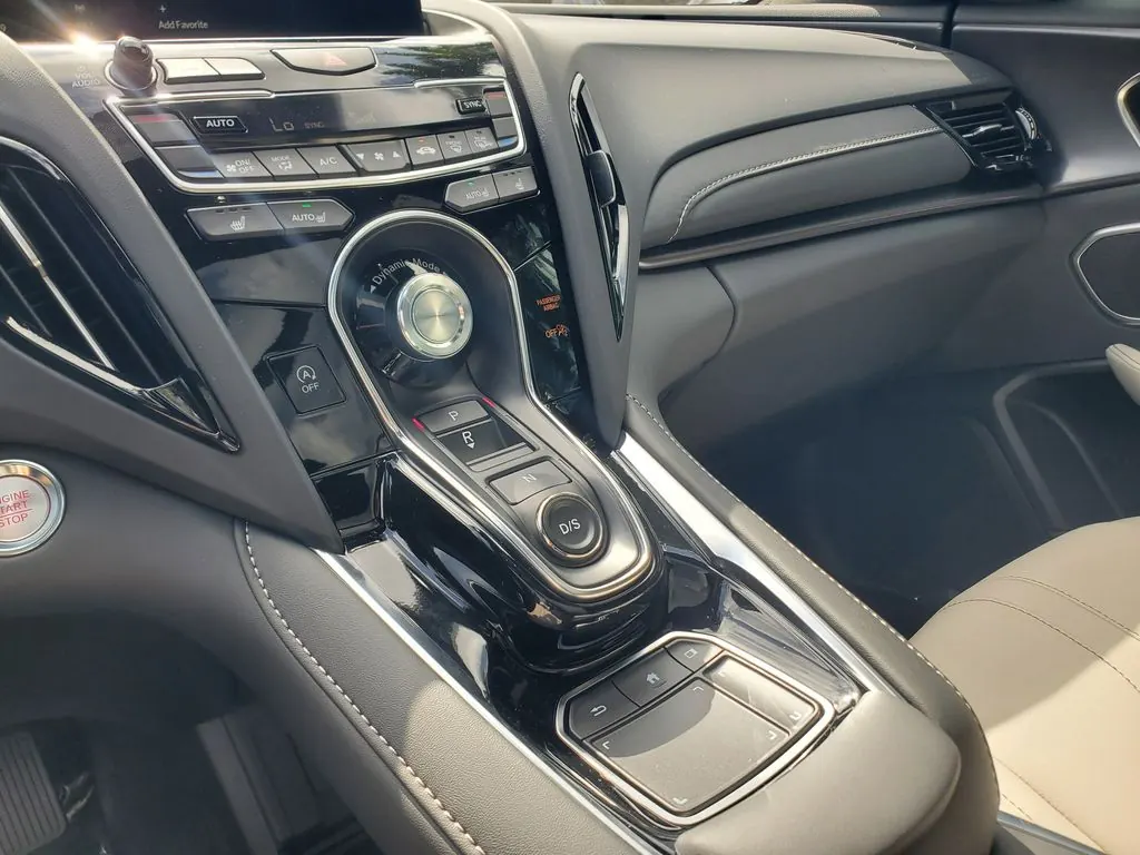 2026 Acura RDX SH-AWD - Photo 17