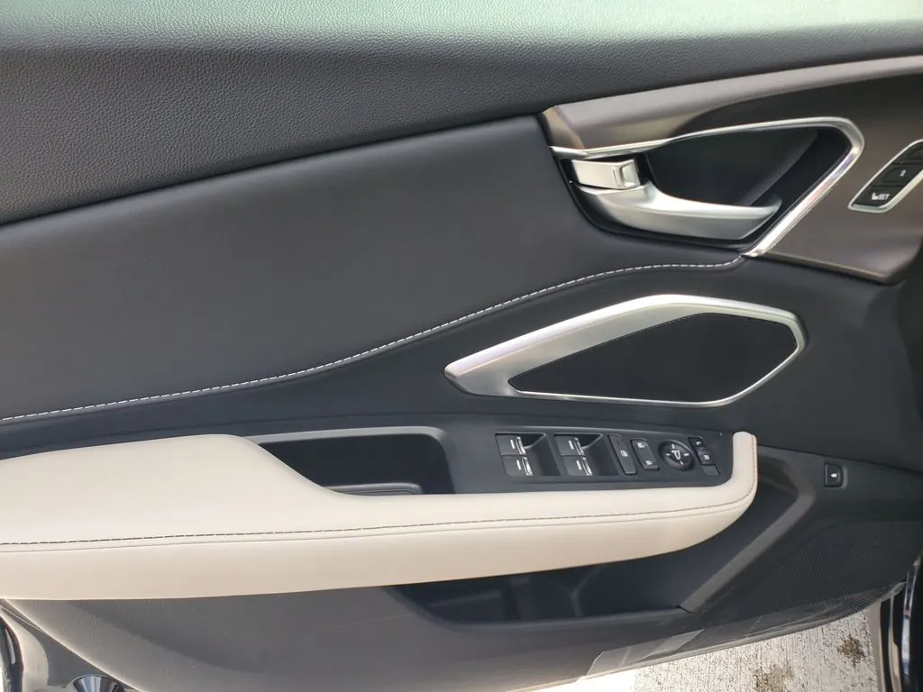 2026 Acura RDX SH-AWD - Photo 12