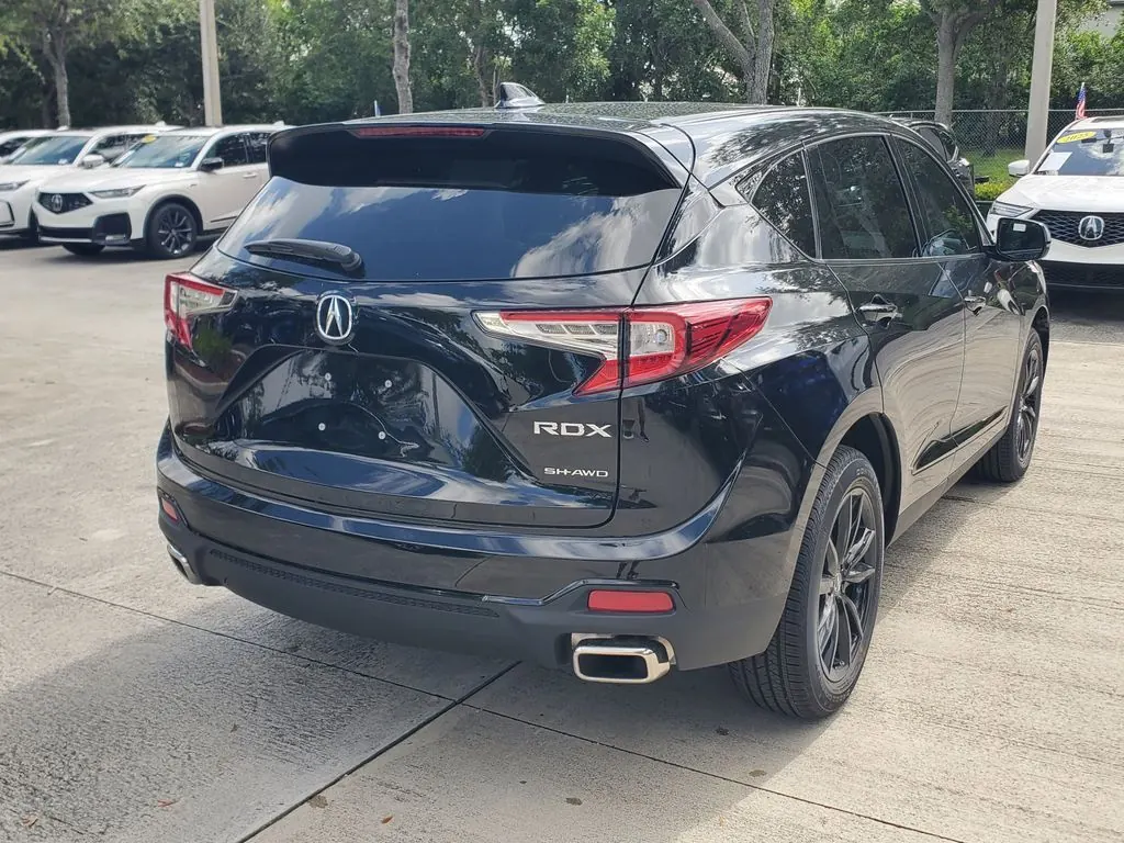 2026 Acura RDX SH-AWD - Photo 5