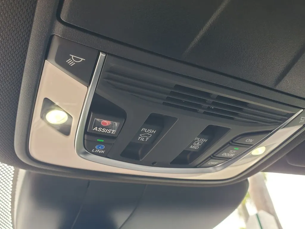 2025 Acura RDX SH-AWD - Photo 34
