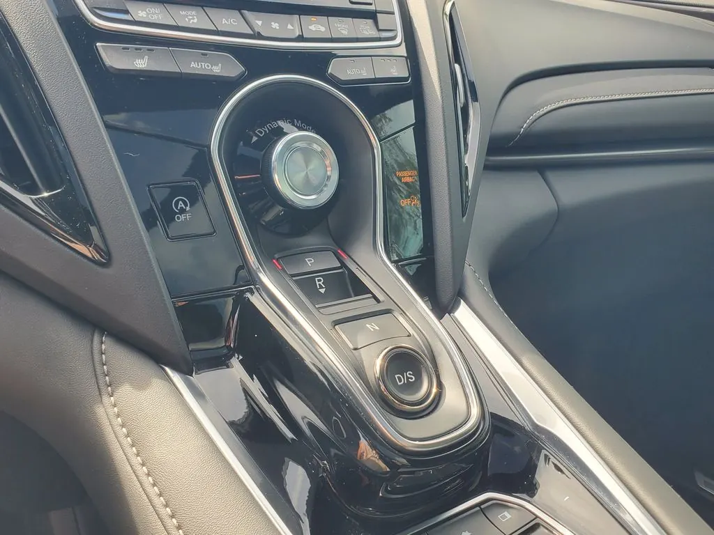 2025 Acura RDX SH-AWD - Photo 32