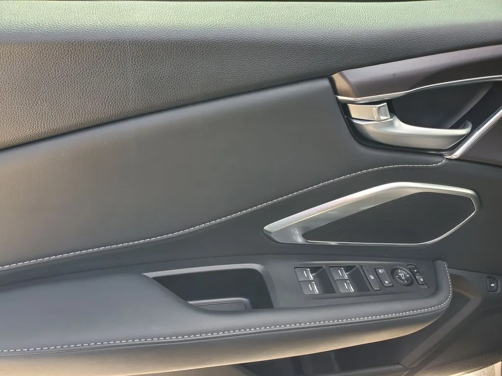 2025 Acura RDX SH-AWD - Photo 20