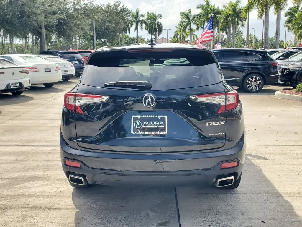 2025 Acura RDX SH-AWD - Photo 6