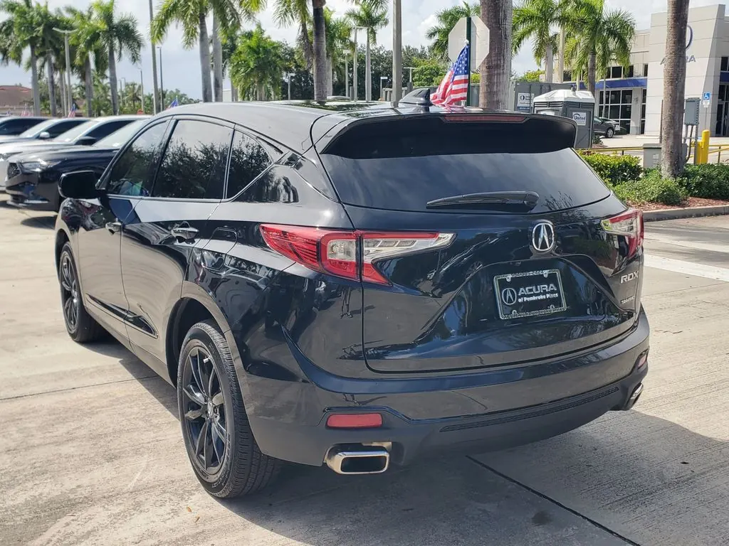 2025 Acura RDX SH-AWD - Photo 5