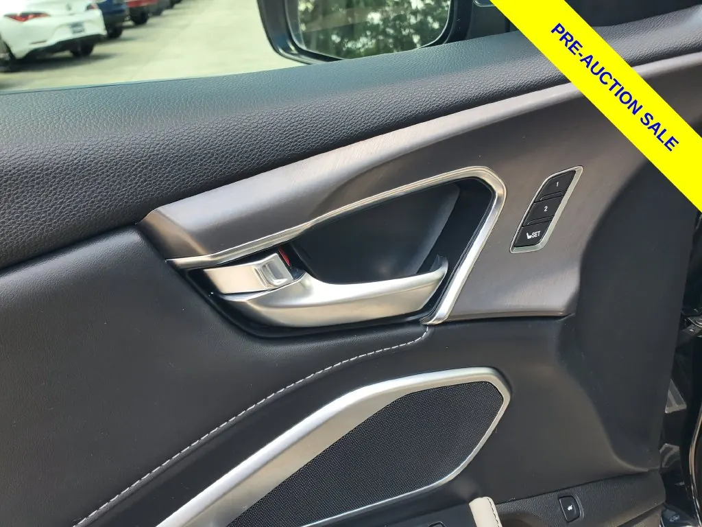 2025 Acura RDX SH-AWD - Photo 22