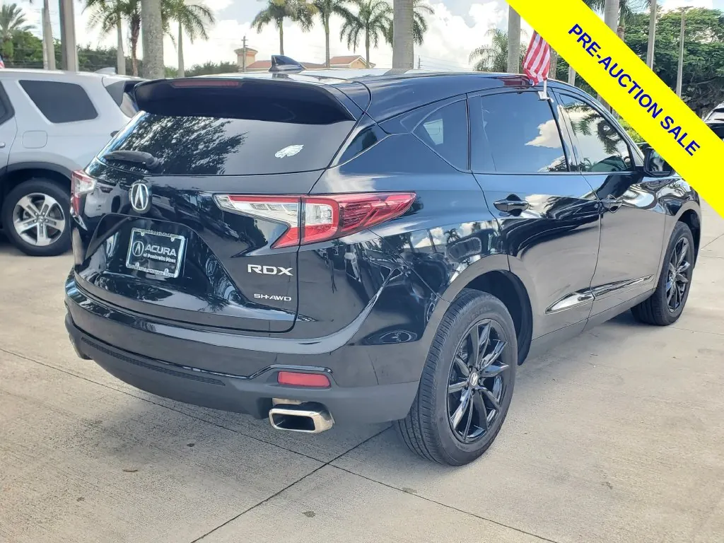 2025 Acura RDX SH-AWD - Photo 7