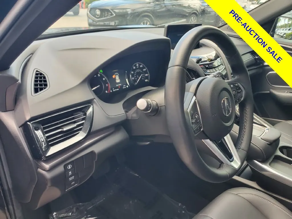 2025 Acura RDX SH-AWD - Photo 15